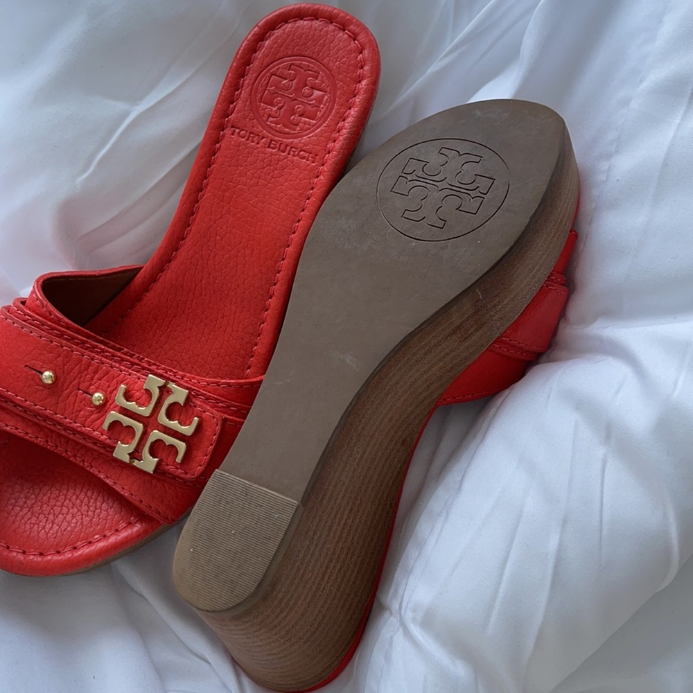 Sandals - Picture 2 of 4